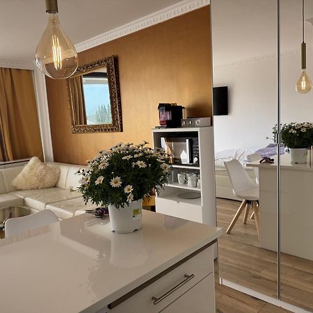 Tiffany'S Ferienapartments Sind Alles, Ausser... Gewoehnlich!!! Timmendorfer Strand Bagian luar foto