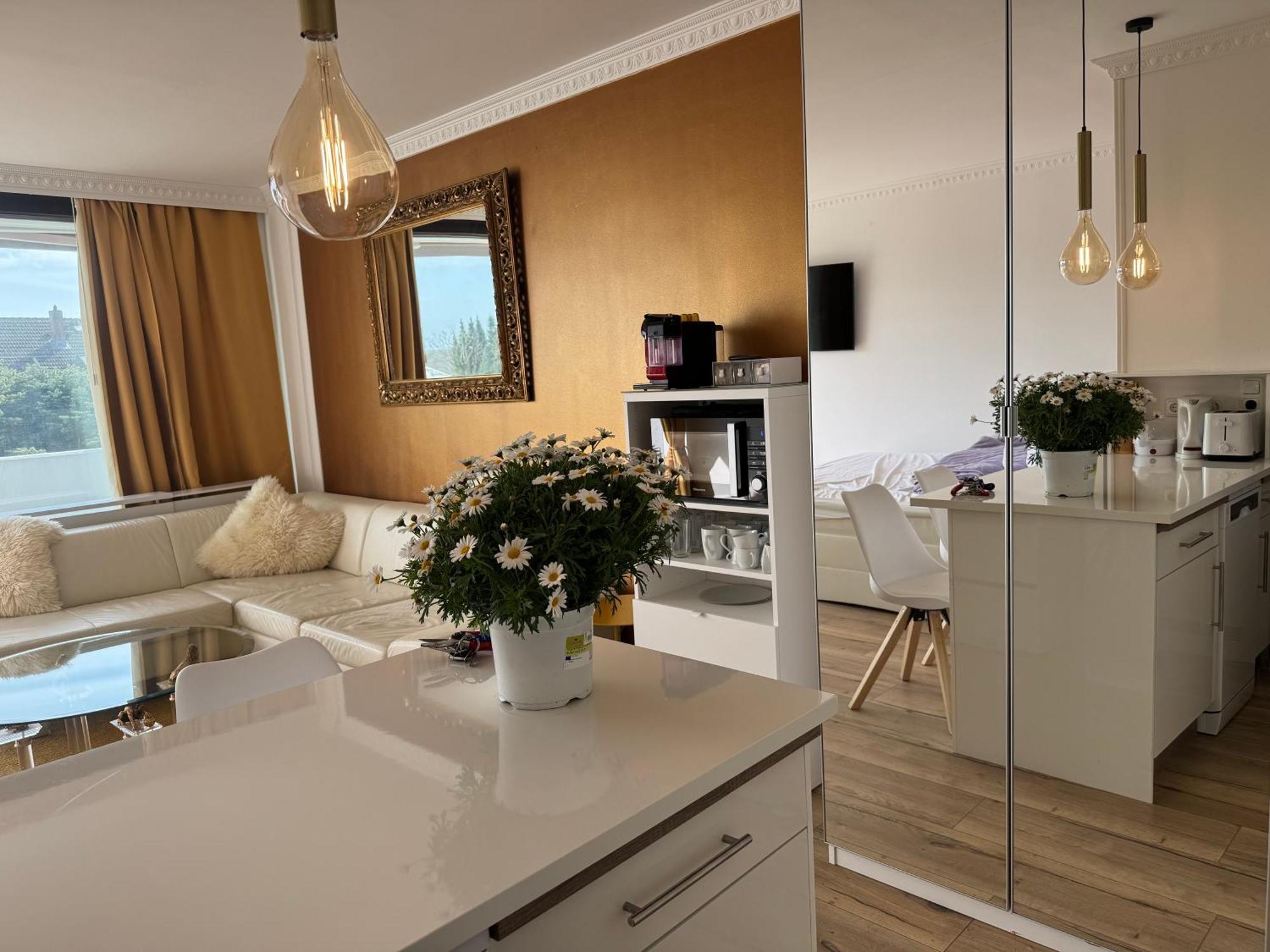 Tiffany'S Ferienapartments Sind Alles, Ausser... Gewoehnlich!!! Timmendorfer Strand Bagian luar foto