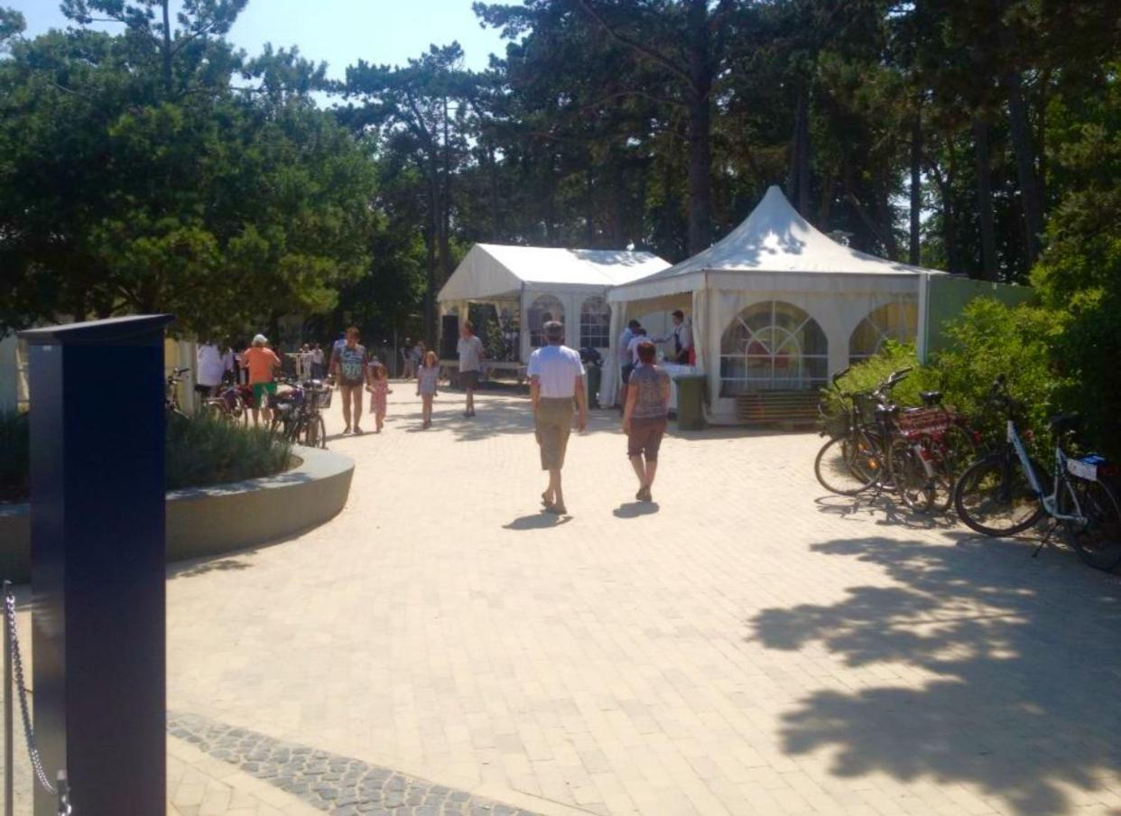 Tiffany'S Ferienapartments Sind Alles, Ausser... Gewoehnlich!!! Timmendorfer Strand Bagian luar foto